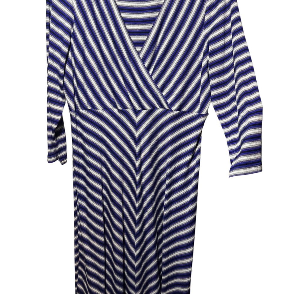 Elevate Your Waredrobe with the Calvin Klein Faux Wrap Midi Dress!